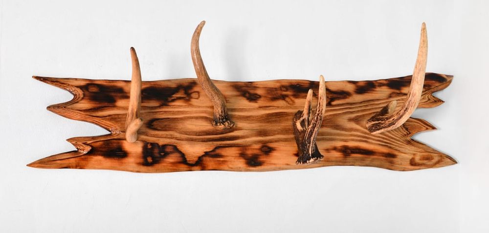 Вешалка из рогов