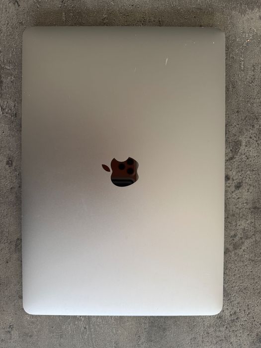 MacBook Pro M2 2022