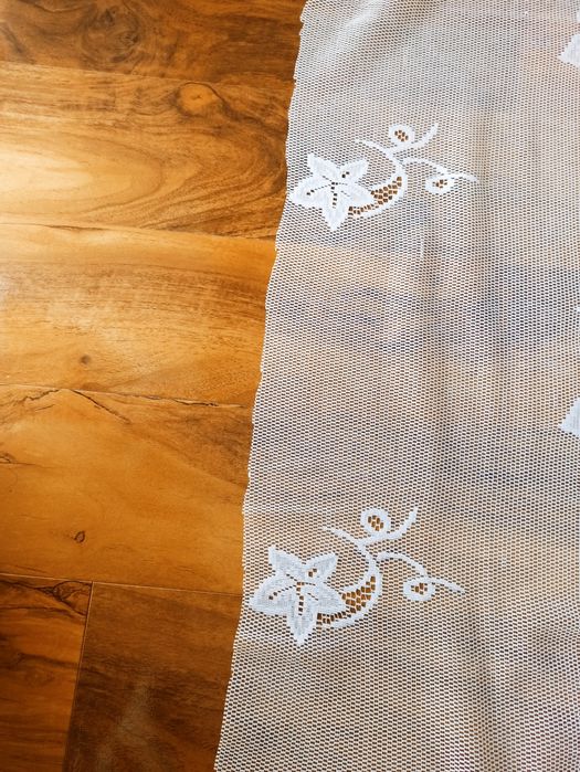 Sg krótka biała firanka 115 długość i 240 szerokości