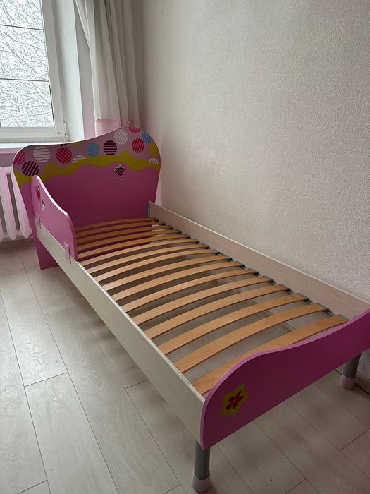 Меблі Cilek для дівчинки, дитяча кровать