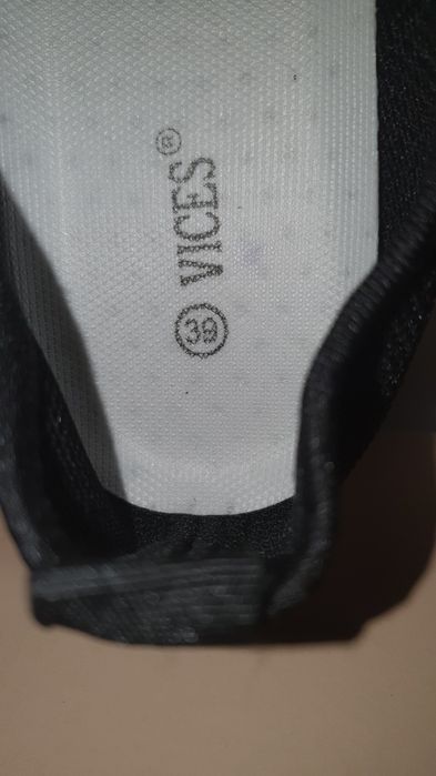 Sneakersy nowe damskie sportowe Vices rozmiar 39