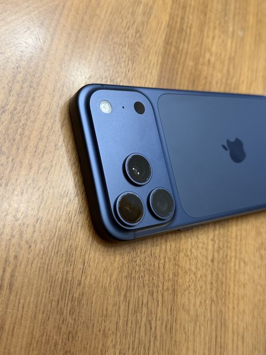 iPhone 17 Pro Max 256 na gwarancji