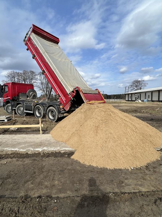 Piasek , pospółka do zasypywania