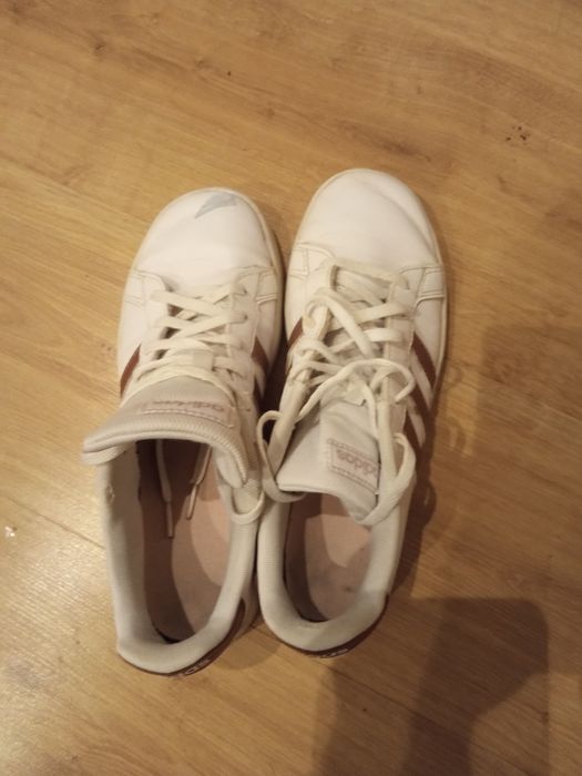 Buty sportowe damskie adidas r.38,5 stan zadowalający