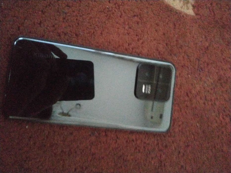 Xiaomi 13 12/256 taiwan обмін