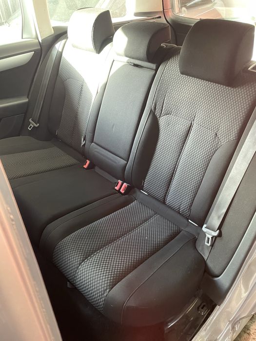 VW Passat B7 2.0 TDi 140CV p/ Peças