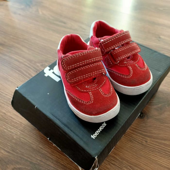 Buty czerwone rozmiar 22,