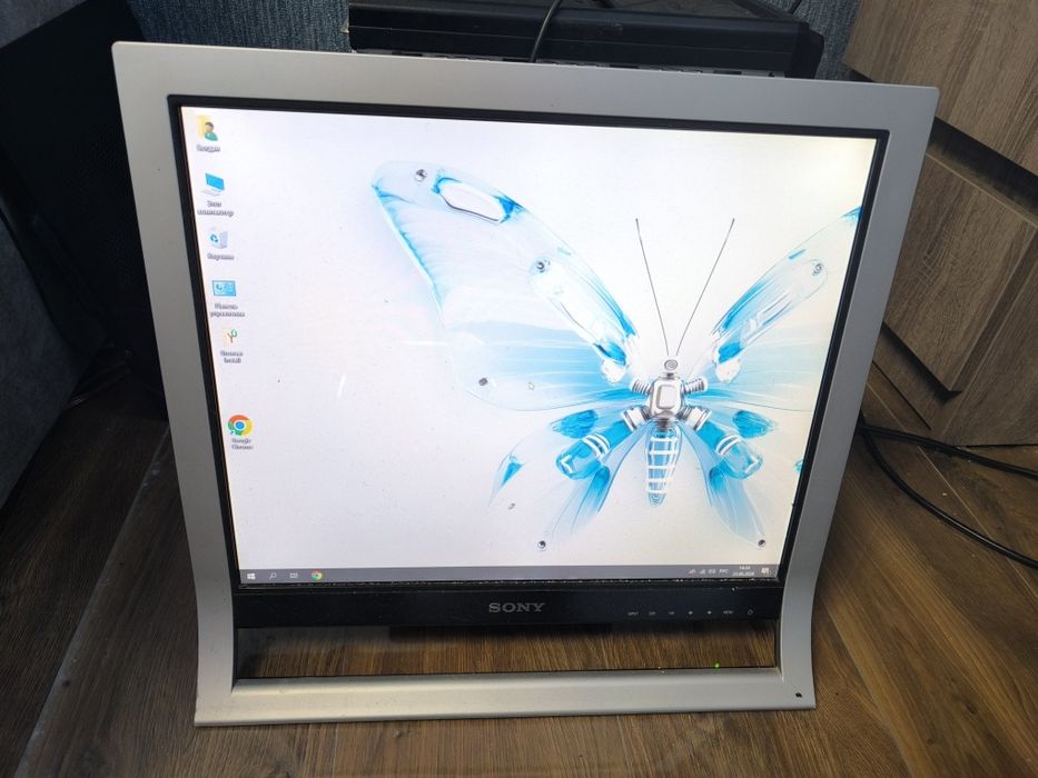 Монитор sony sdm-hs95p