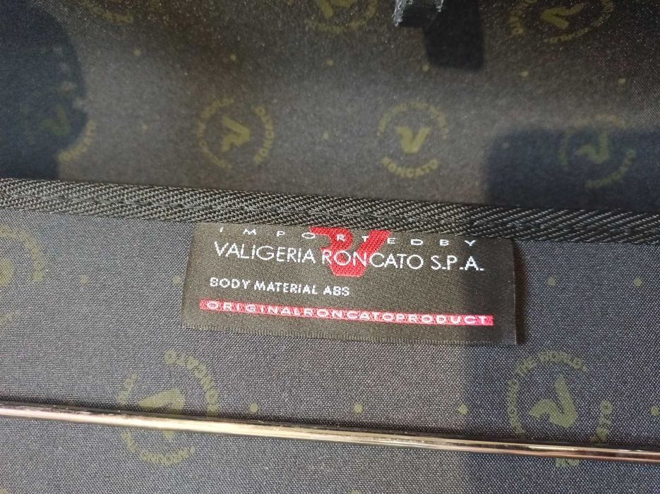 Чемодан валіза на колесах Roncato средний, 60х40х24 см, исправный