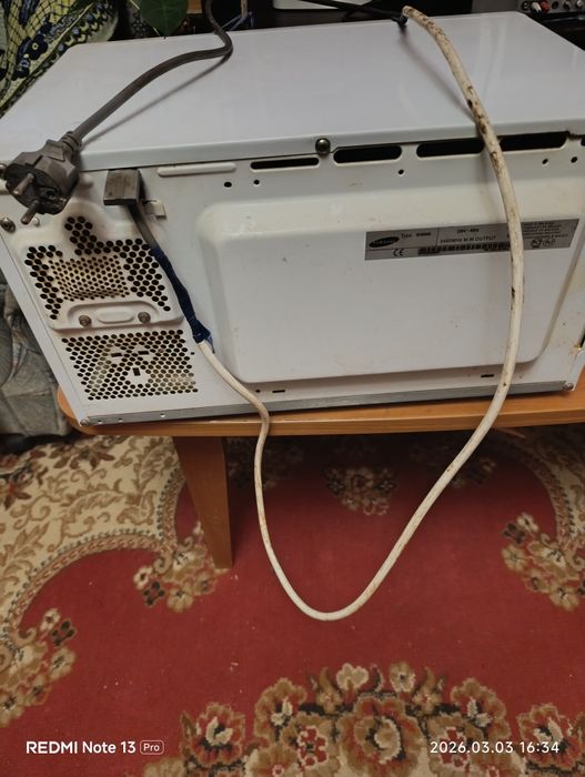 Мікрохвильова піч Samsung