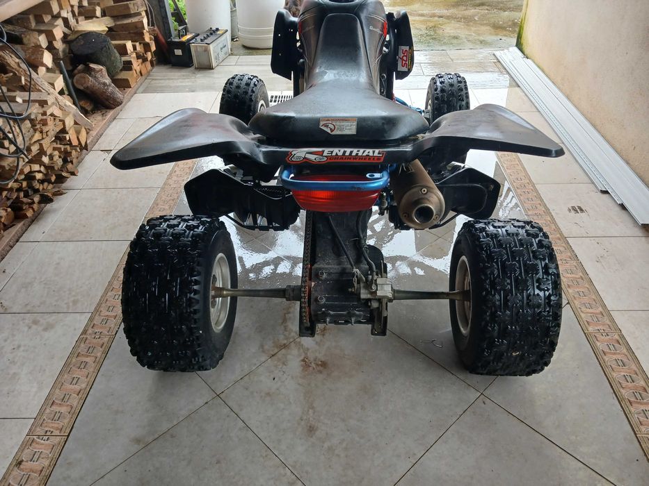 Moto 4 Suzuki ltz400