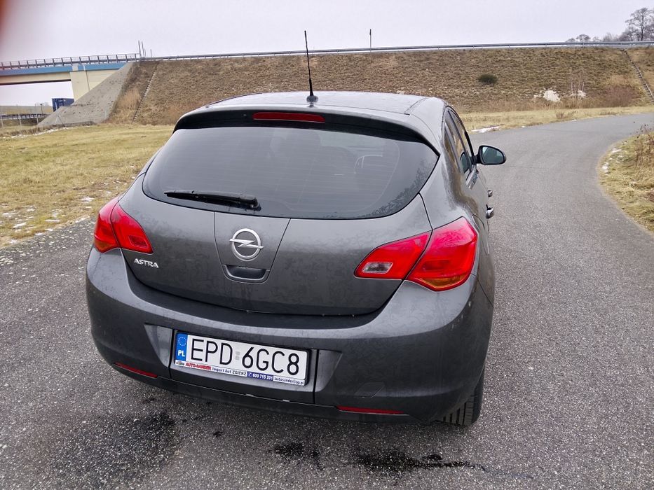Opel Astra J 1.6