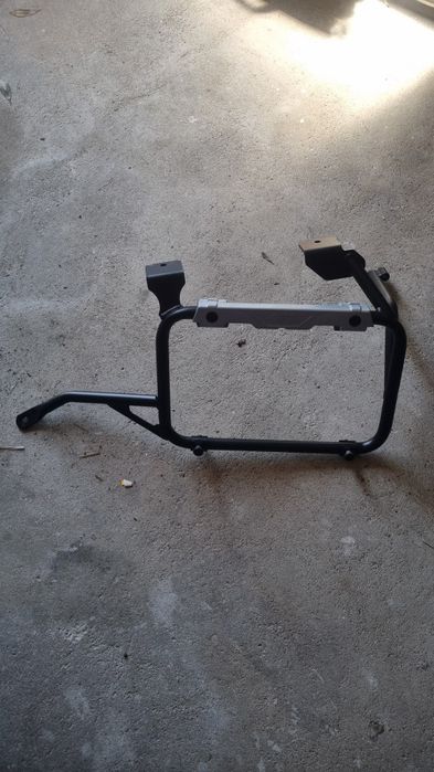 Suporte mala Givi Africa Twin 1100 Adventure