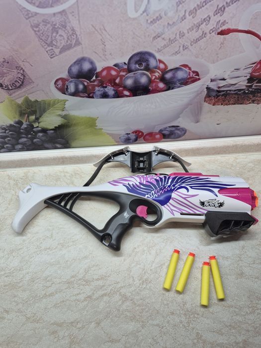 Бластер Nerf Rebelle від Hasbro, оригінал