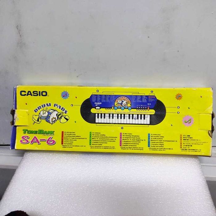 Teclado Casio SA-6 Drum Pads 32 teclas Anos 80 A funcionar