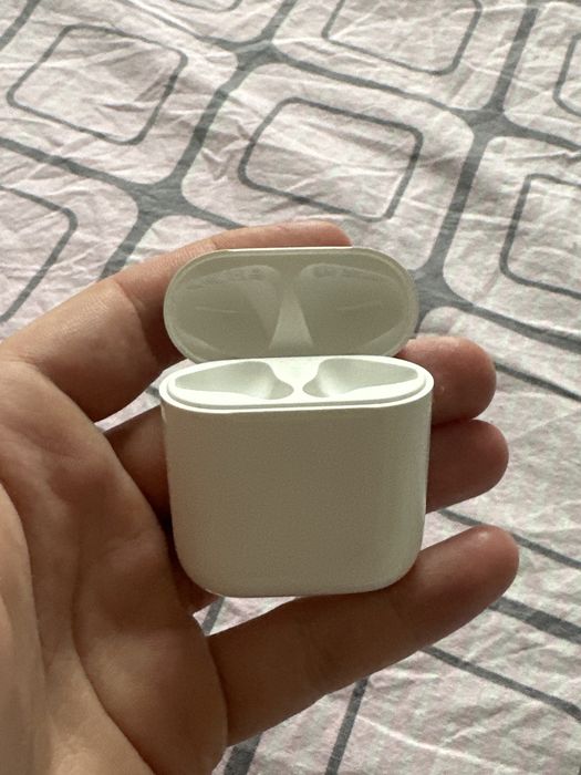 Etui ladujace Apple Airpods 2 A1602 Stan idealny