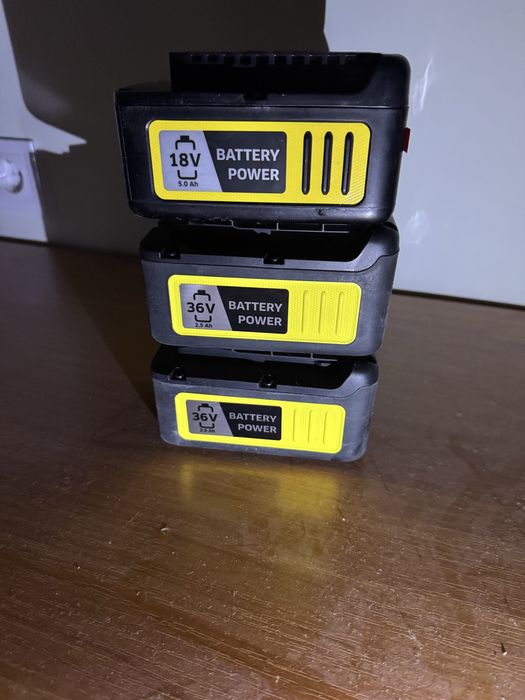 Продаются аккумуляторы новые цена 1 шт ,оригинал