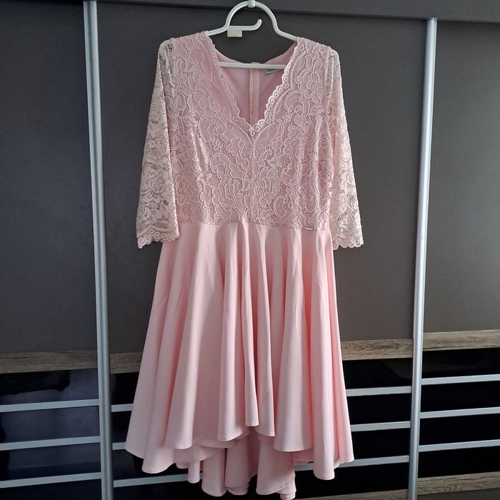 Sukienka Nicolle marki Numoco 2xl