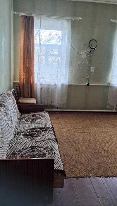 Продаж будинку в передмісті