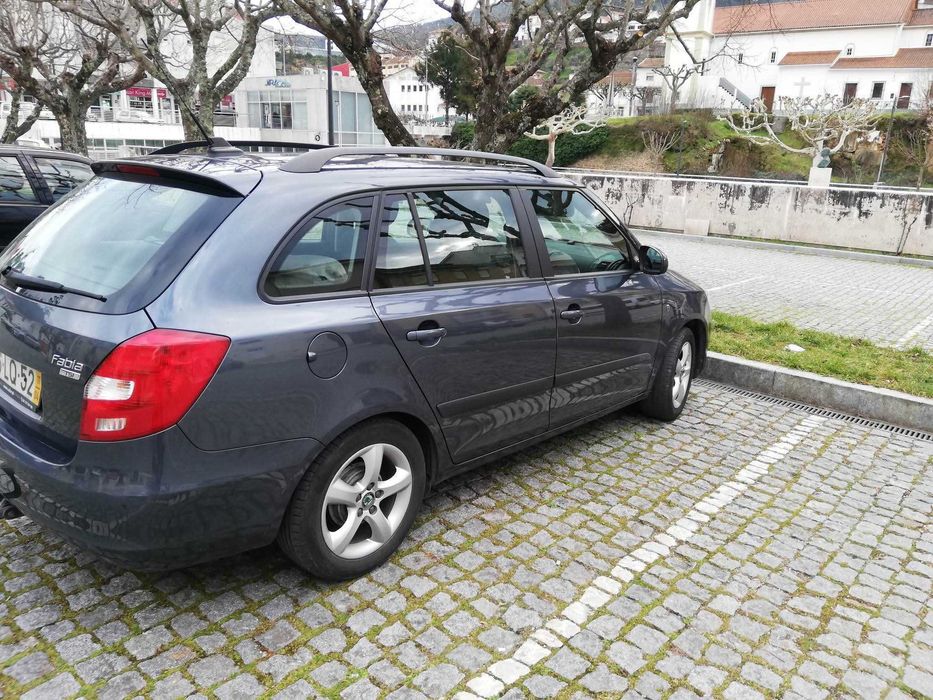 Skoda fabia 2011
