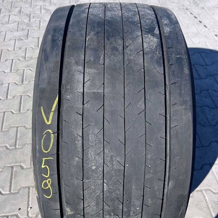 Para Opon 435/50R19.5 GOODYEAR FUELMAX T, Naczepa, 10mm, 2021r (idV059)
