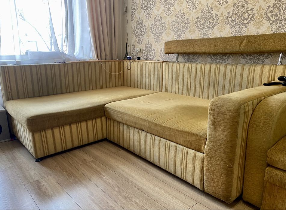 Диван кутовий розкладний