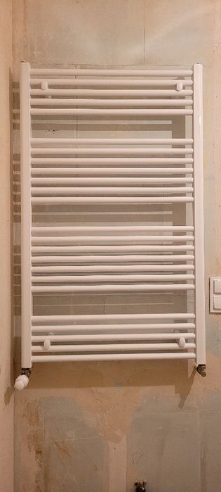 Grzejnik łazienkowy 65x122