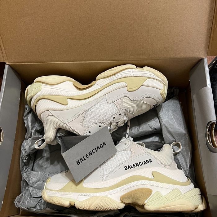 Tênis Balenciaga TripleS