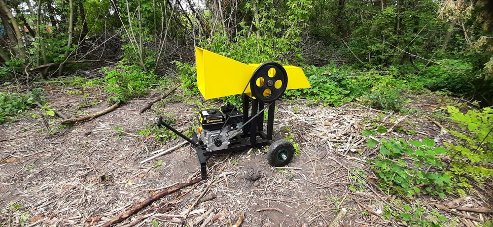 Подрібнювач гілок. Садовий подрібнювач. Гілкоруб. Веткоруб. Січкарня.