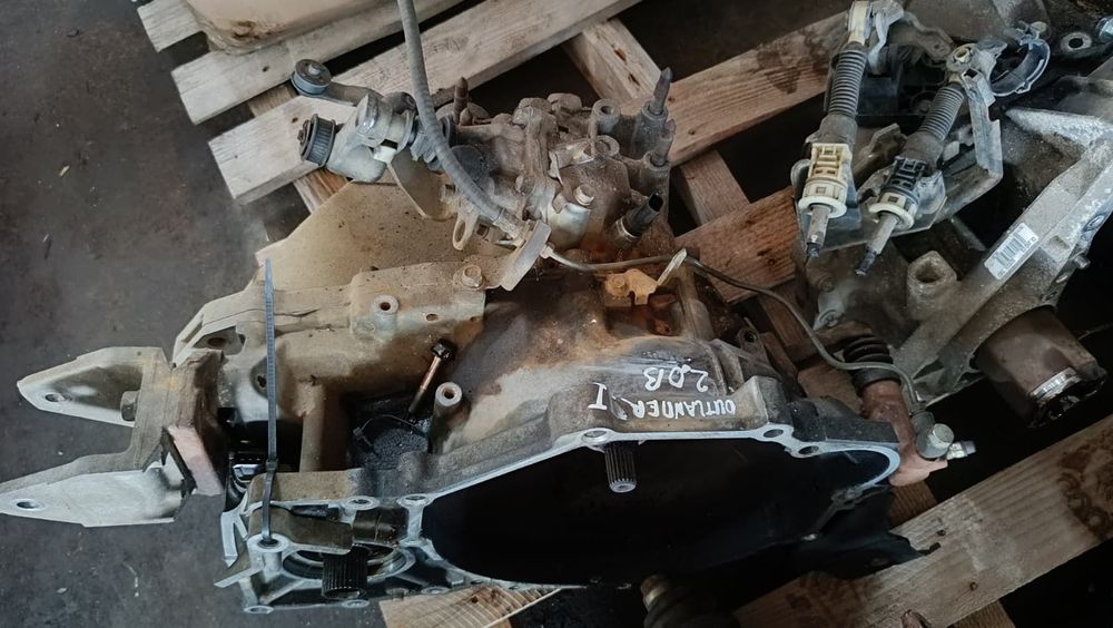Manualna skrzynia biegów Mitsubishi Outlander I 2.0 16V 4X4 W5M42