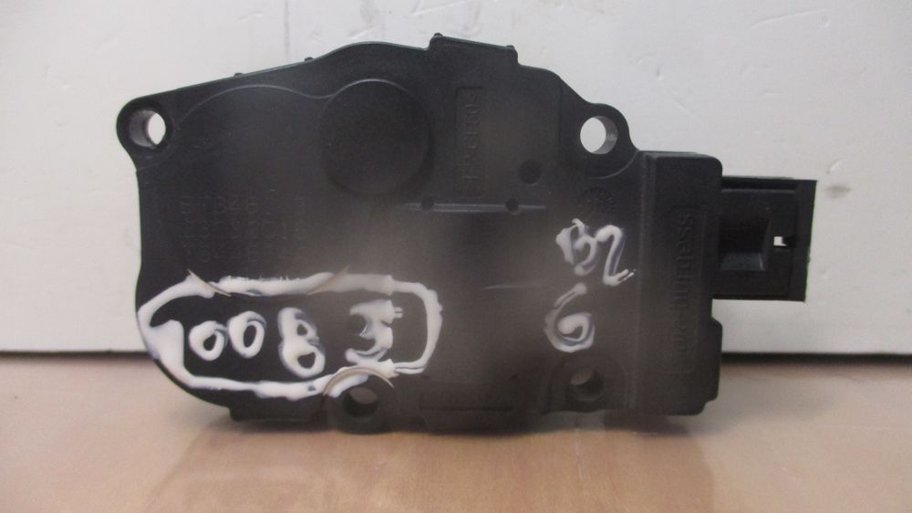 Motor da comporta da sofagem MERCEDES-BENZ Classe C Carrinha (S205)