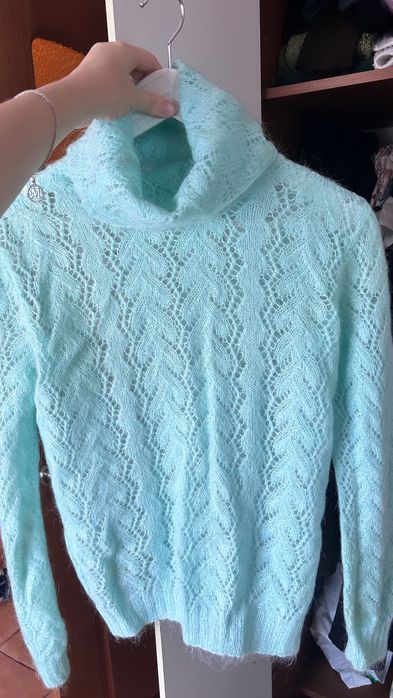 Кофта ручна робота колір тіфані