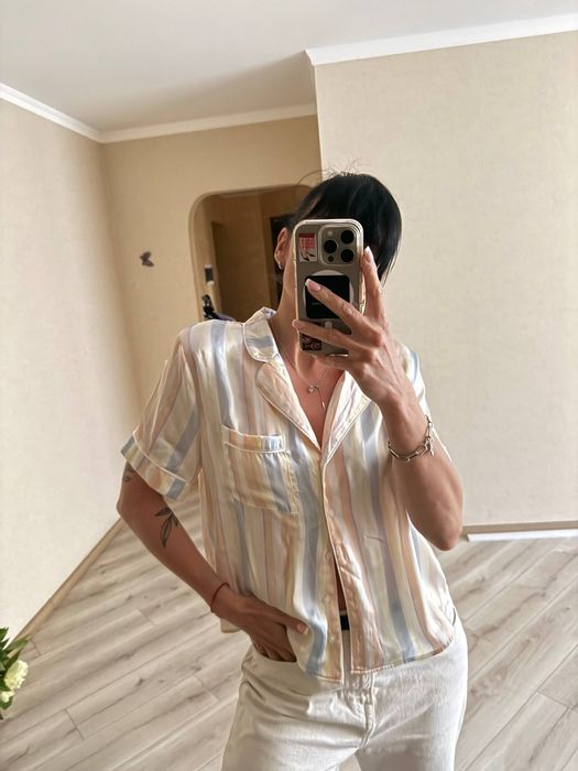 Брендові футболки Levi's, nike, Cos, Disney,  Armani