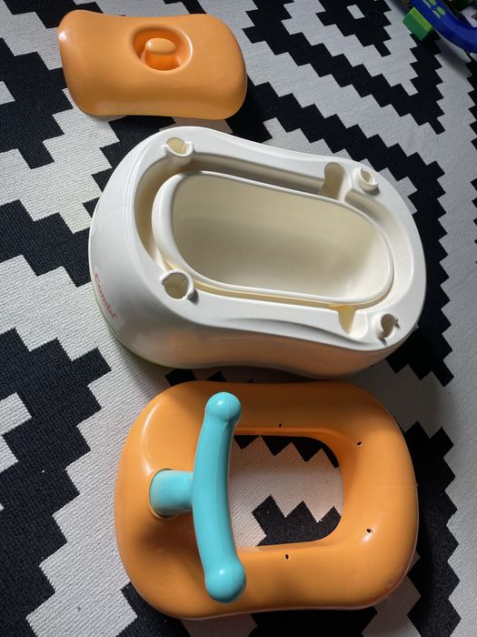 Горшок машинка в гарному стані