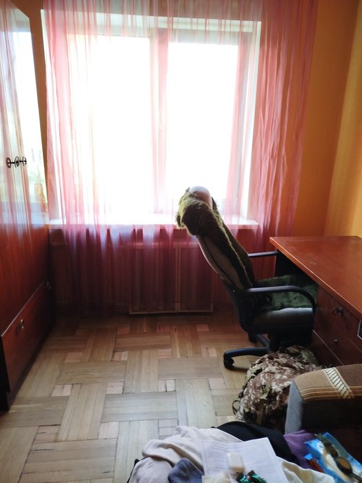 Кімната в оренду, Оболонь — метро Героїв Дніпра, без застави.