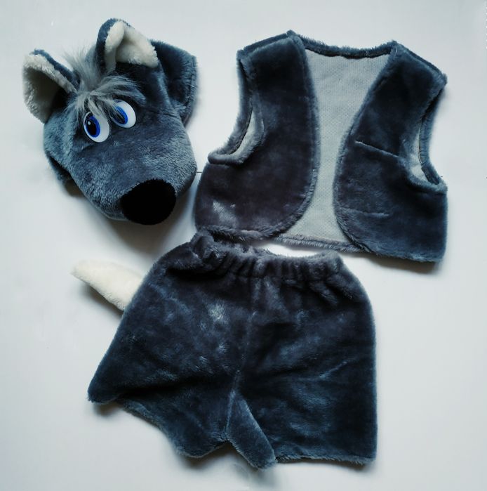 Прокат карнавальних костюмів