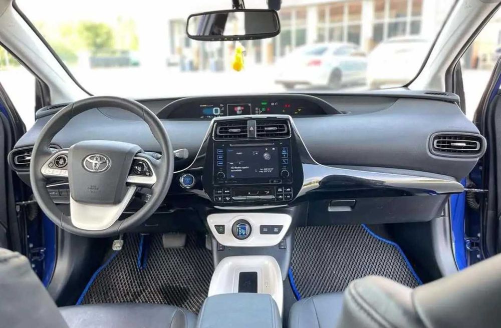 Аренда авто гібрид автомат 4500 Пассат Джета оренда Fusion Prius