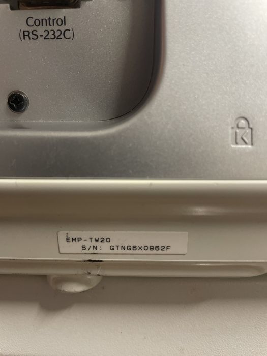 Projector Epson EMP- TW20