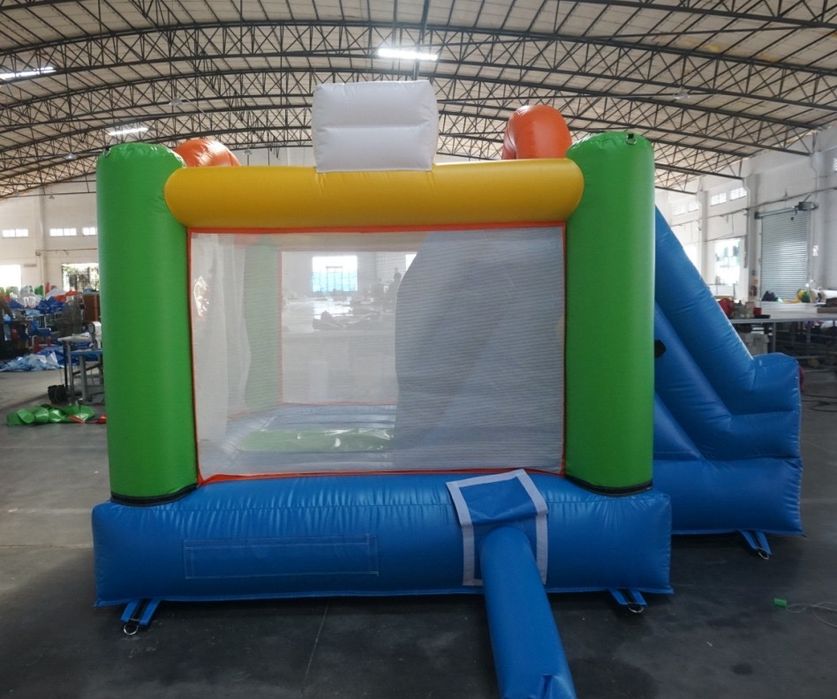 Insuflavel saltitão com escorrega - Novo