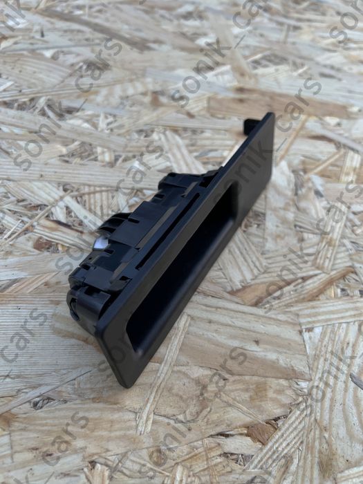 Ручка кнопка багажника BMW E-series F-series