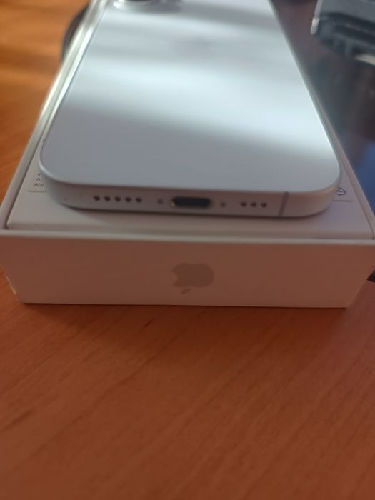 iPhone 16 128gb 88% baterii