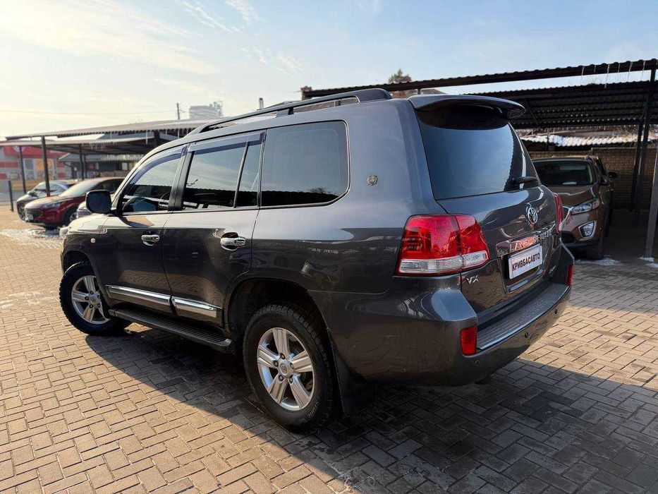 Toyota Land Cruiser 200 2007p