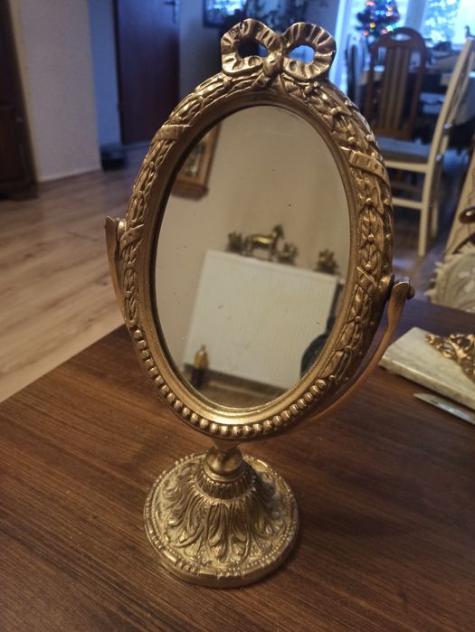 Lusterko z mosiądzu