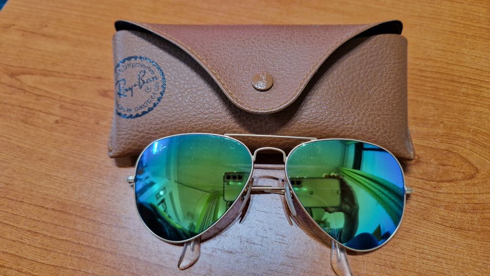 Oculos de Sol de Senhora  .Marcs Ray Ban novos