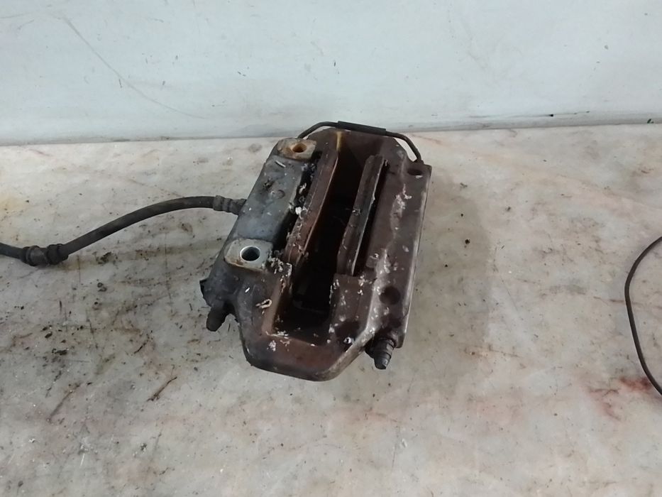 Pinça travão / maxila de travão frente esquerda ALFA ROMEO 159 Sportwa