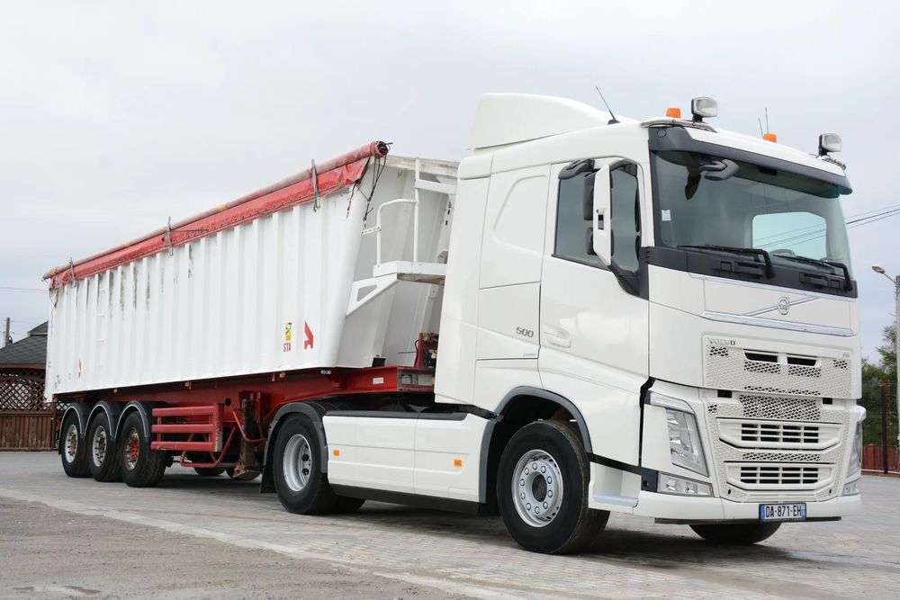 Stas 45 m3 / 2008 r. / 6300 kg / Klapo-drzwi / Aluminiowy wywrot  Stas 45 m3 / 2008 r. / 6300 kg / Klapo-drzwi / Aluminiowy wywrot