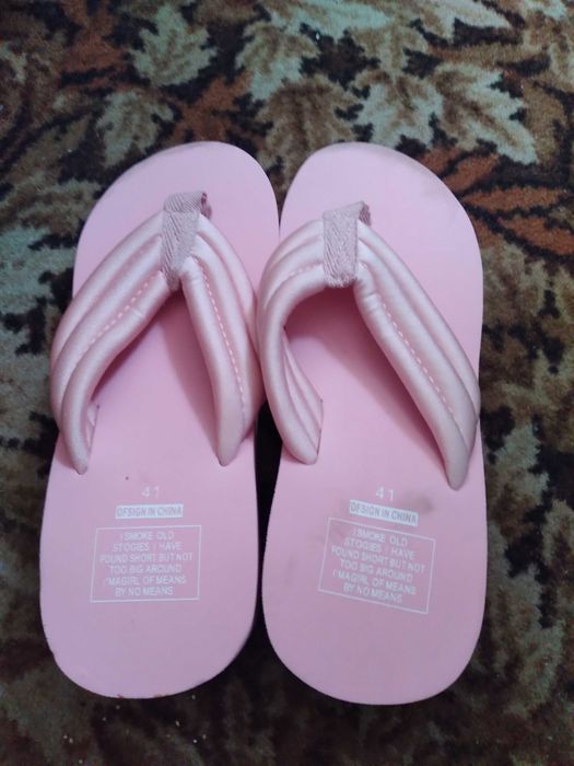 Шлепки вьетнамки в хорошем состоянии