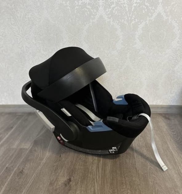 Автокрісло Cybex aton 5