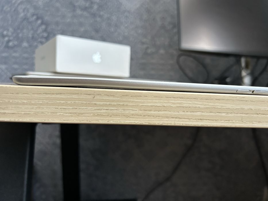 Продам IPad Mini 5 64GB