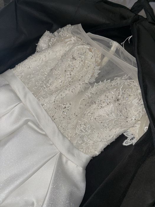 Vestido de Noiva + capa